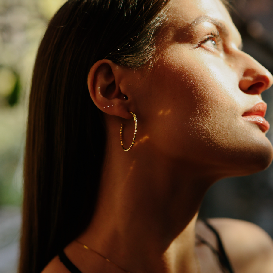 Goddess Hoop- Hammered 14kt Gold