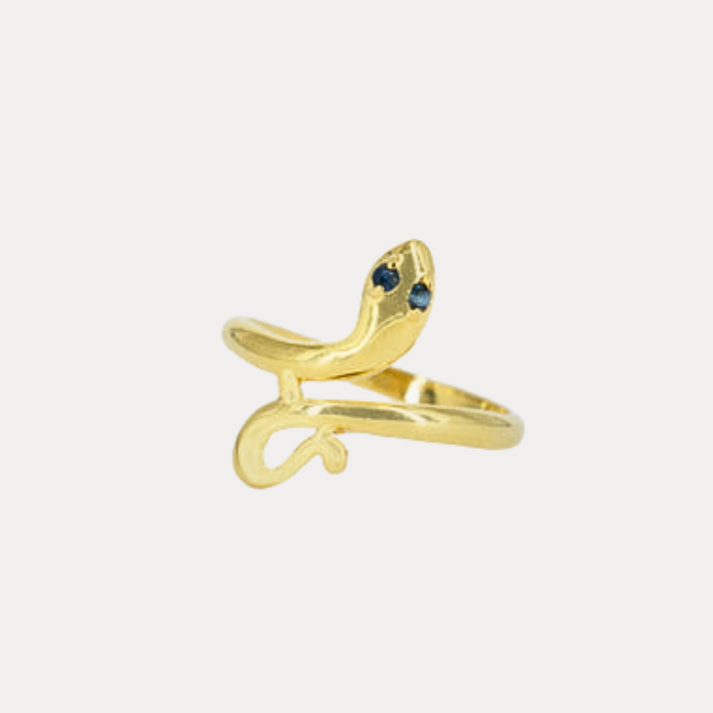 Kundalini Shakti Ring with Blue Sapphire eyes