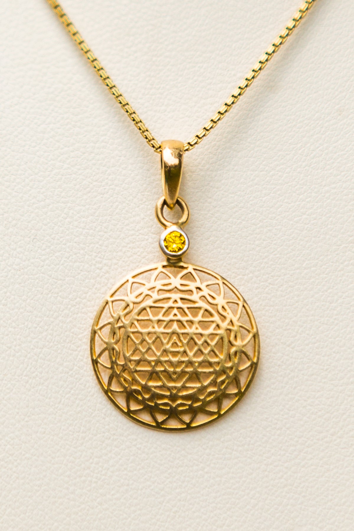 14 kt Gold Sri Yantra Pendant Necklace Mounted in Yellow Sapphire